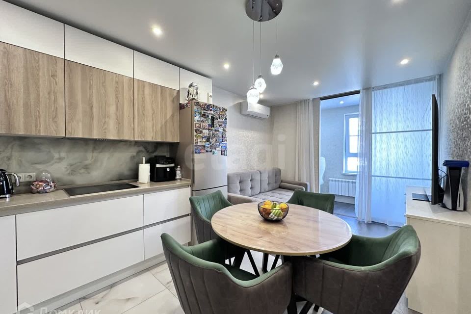 Продаётся 3-комнатная квартира, 77.4 м²
