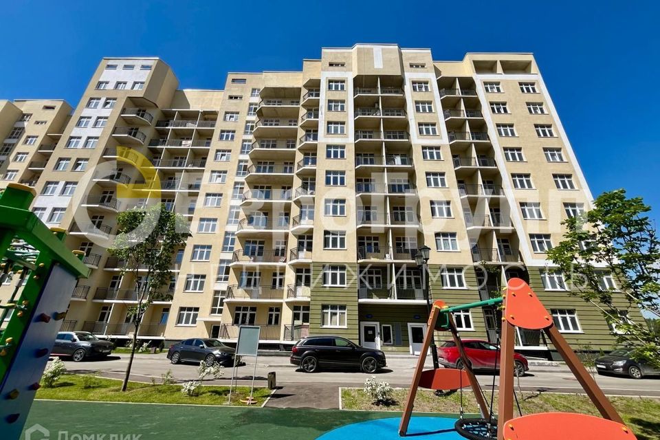 Продаётся 2-комнатная квартира, 66.4 м²