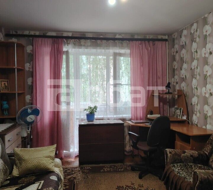 Продаётся 1-комнатная квартира, 39.8 м²