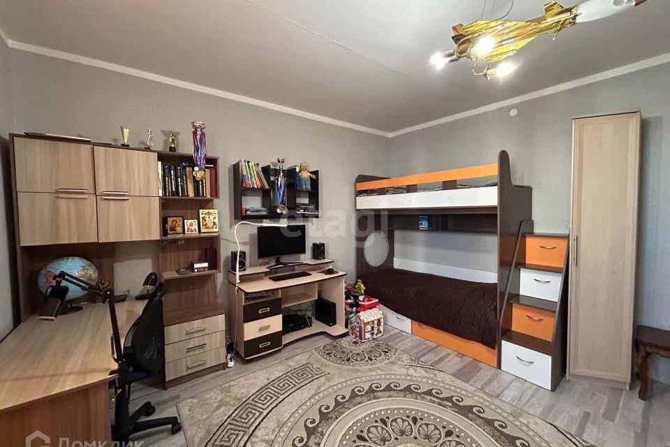 Продаётся 2-комнатная квартира, 60.2 м²