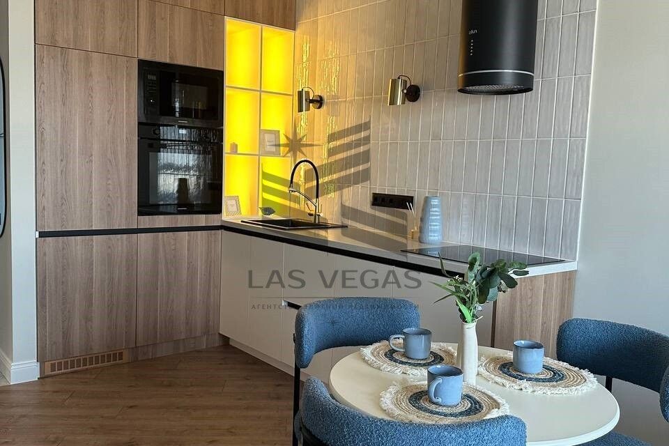 Сдаётся 2-комнатная квартира, 57 м²
