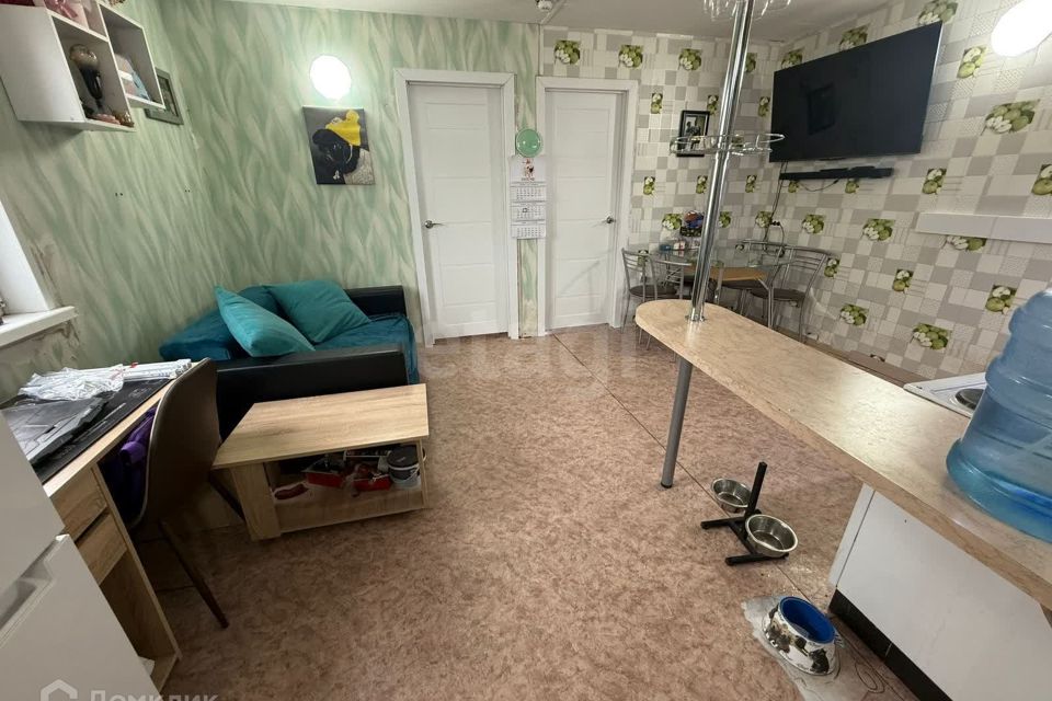 Продаётся 3-комнатная квартира, 39.2 м²