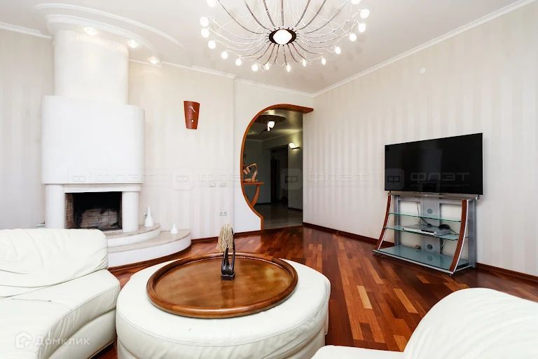 Продаётся 4-комнатная квартира, 155.2 м²