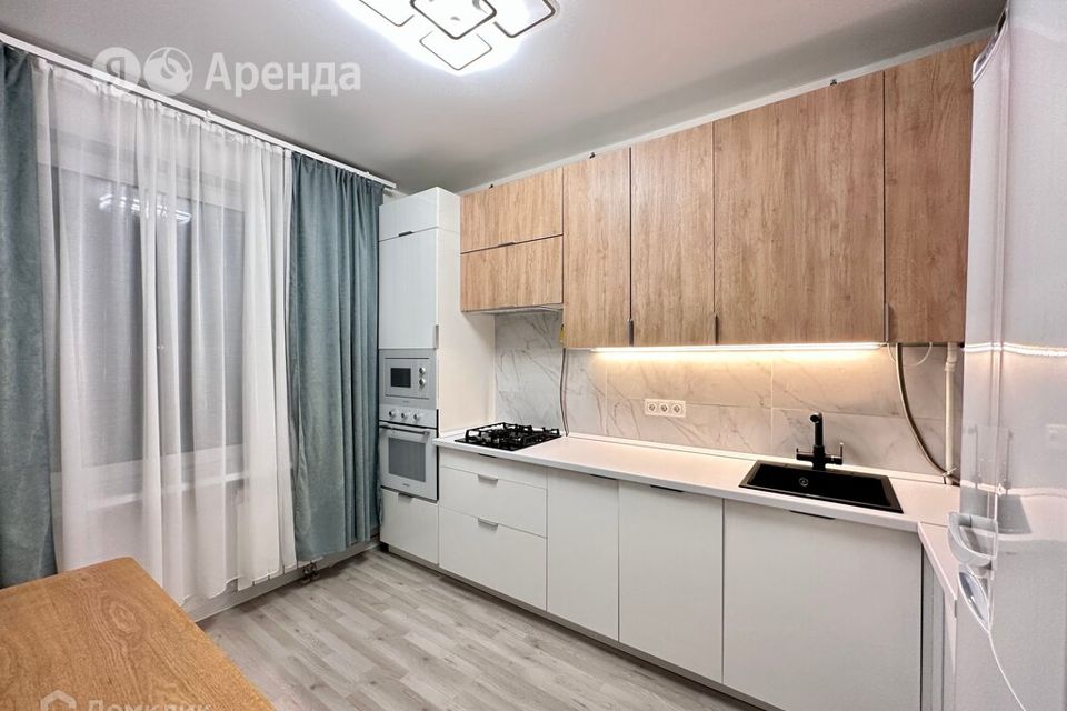 Сдаётся 1-комнатная квартира, 38 м²