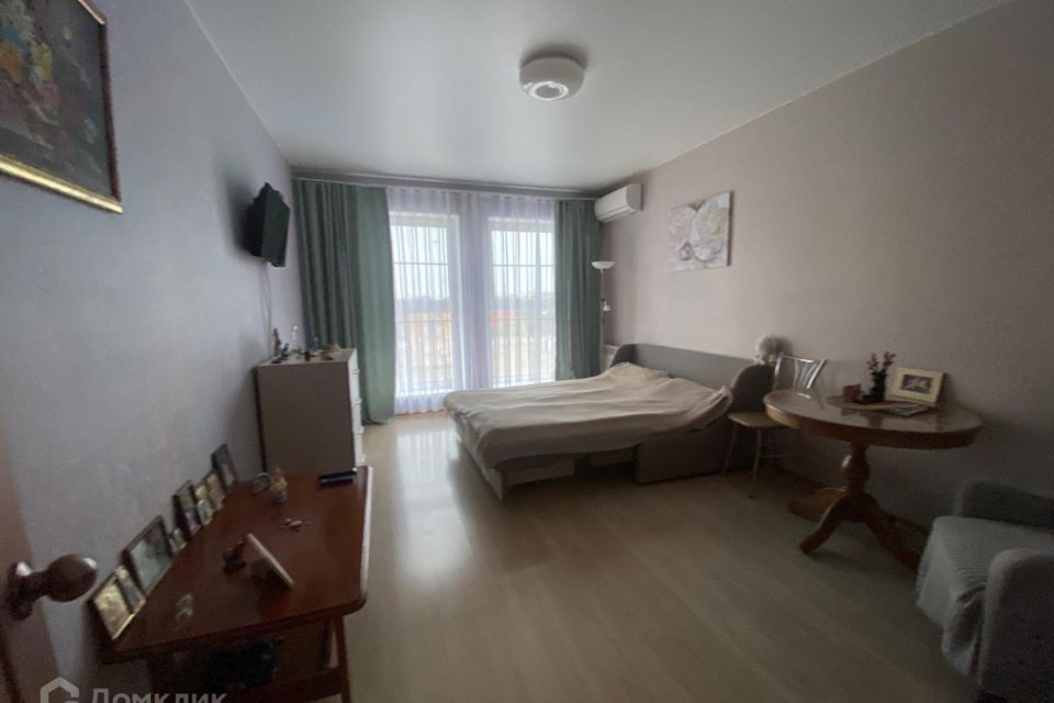 Продаётся 1-комнатная квартира, 43.6 м²
