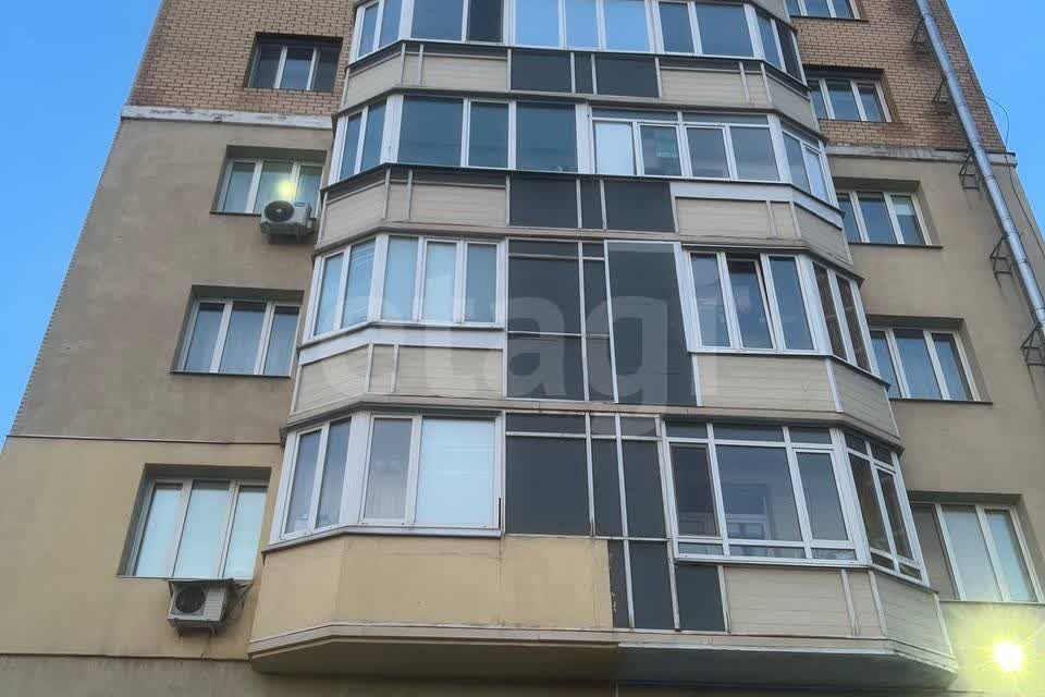 Продаётся 2-комнатная квартира, 69.4 м²