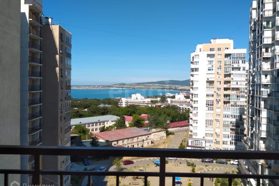 Продаётся 4-комнатная квартира, 80 м²