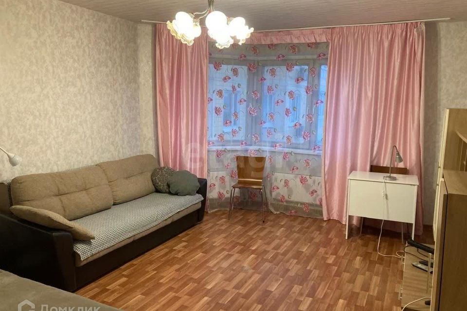 Продаётся 1-комнатная квартира, 44.4 м²