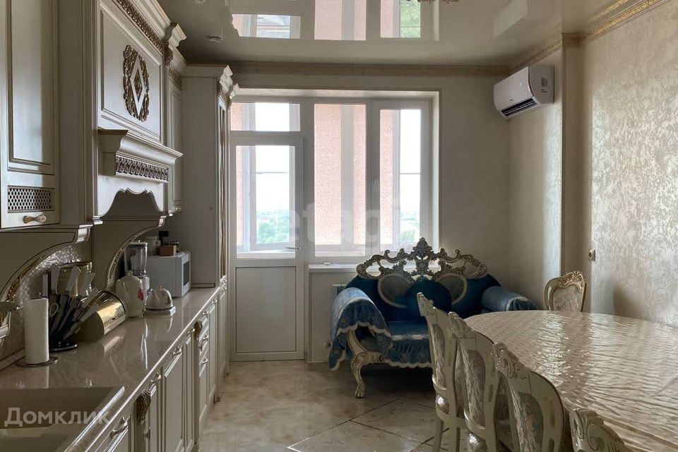 Продаётся 3-комнатная квартира, 101.94 м²