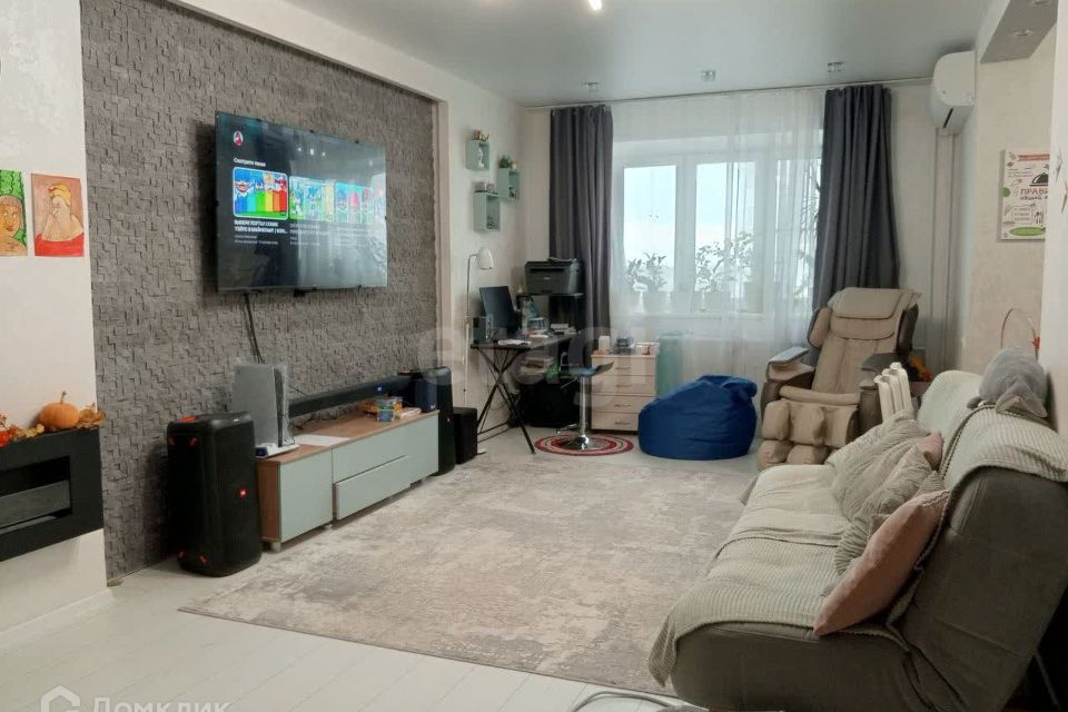 Продаётся 3-комнатная квартира, 82.2 м²