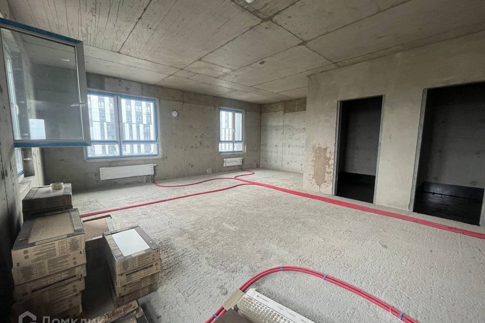 Продаётся 1-комнатная квартира, 79 м²