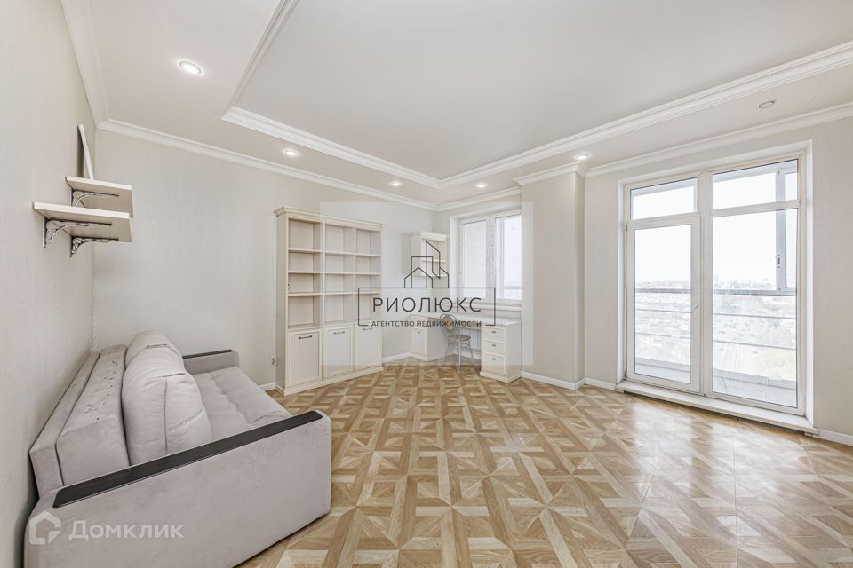 Продаётся 1-комнатная квартира, 41.9 м²