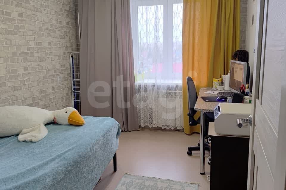 Продаётся 3-комнатная квартира, 59.4 м²