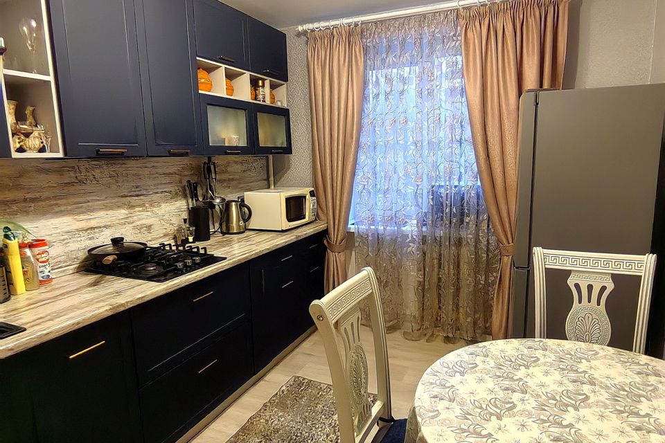 Продаётся 3-комнатная квартира, 64 м²