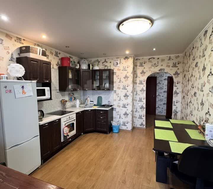 Продаётся 1-комнатная квартира, 49.2 м²