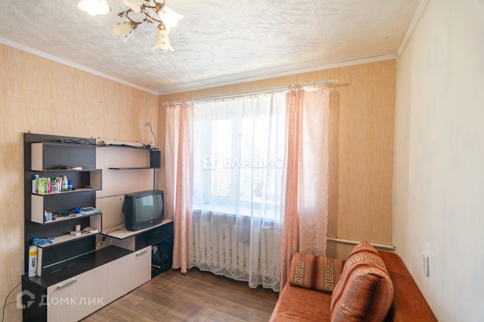 Продаётся комната в 4-комн. квартире, 55 м²