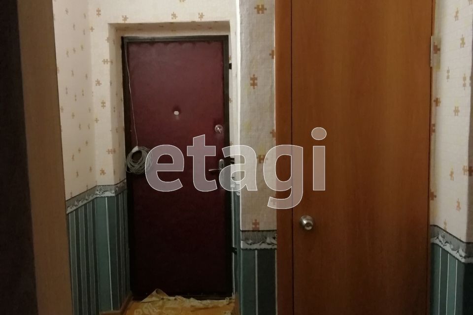 Продаётся комната в 3-комн. квартире, 50 м²