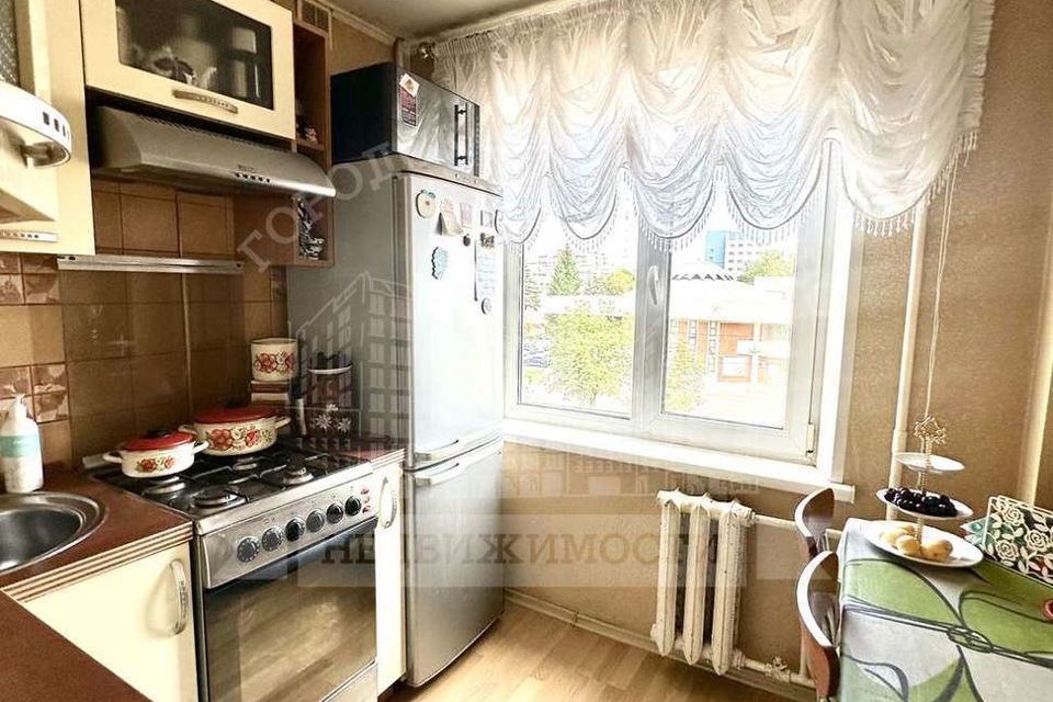 Продаётся 3-комнатная квартира, 60.1 м²