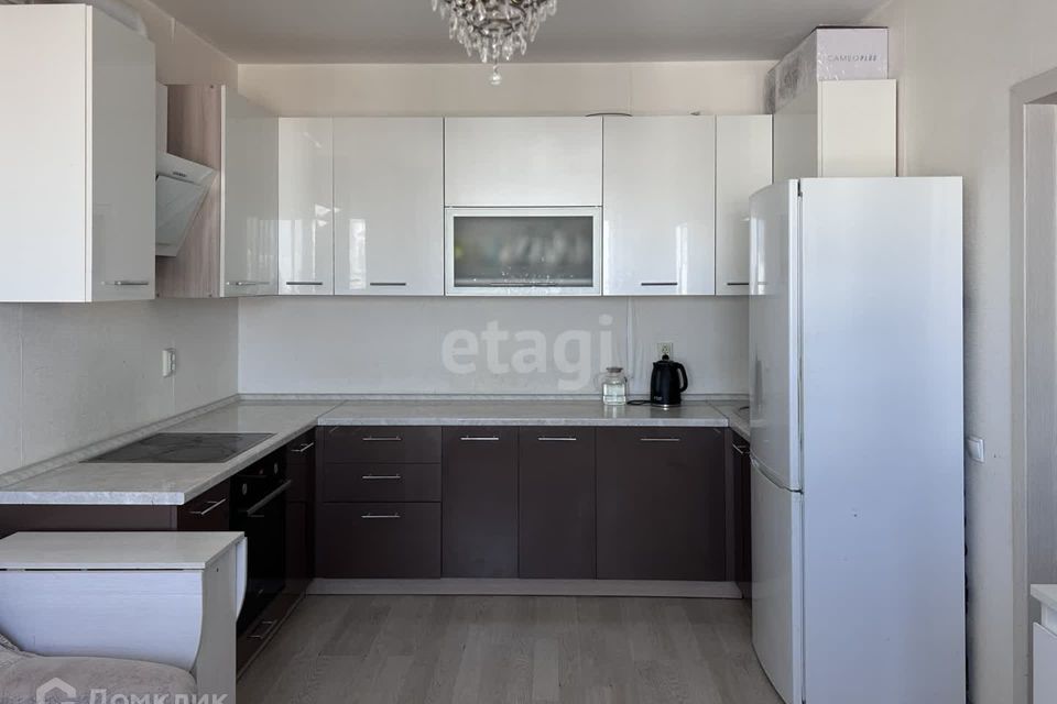 Продаётся 3-комнатная квартира, 60 м²