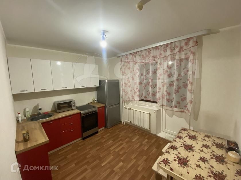 Продаётся 1-комнатная квартира, 42.3 м²