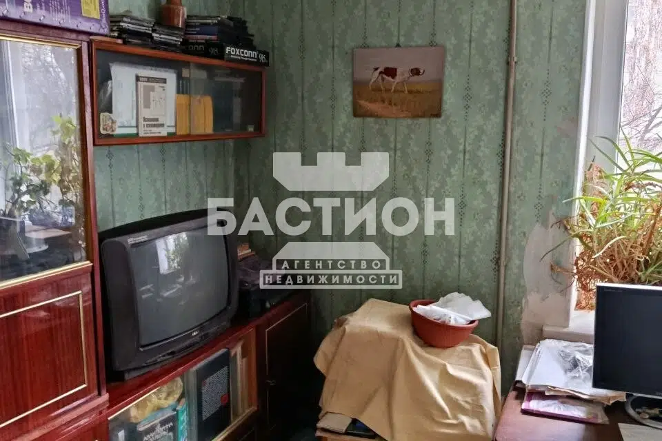 Продаётся 4-комнатная квартира, 82 м²