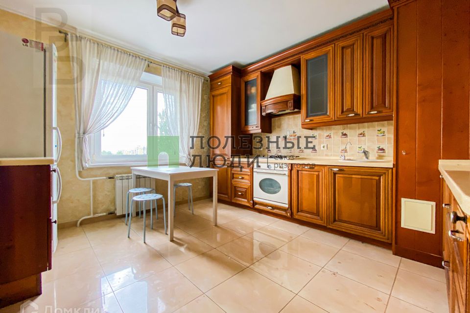 Продаётся 3-комнатная квартира, 77 м²