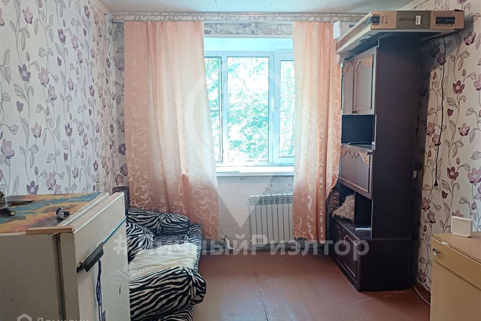 Продаётся комната в 5-комн. квартире, 12 м²