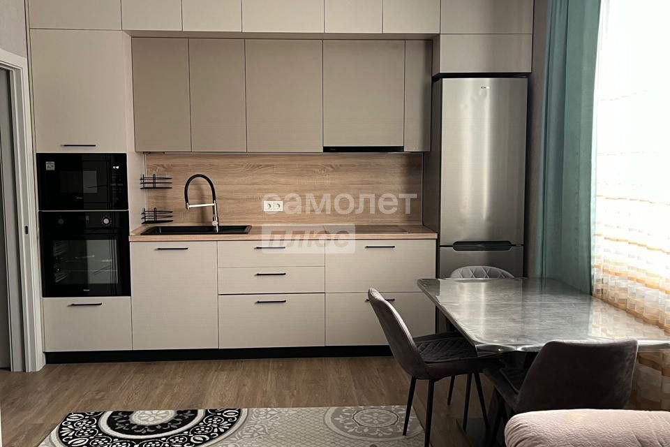 Продаётся 2-комнатная квартира, 72.3 м²