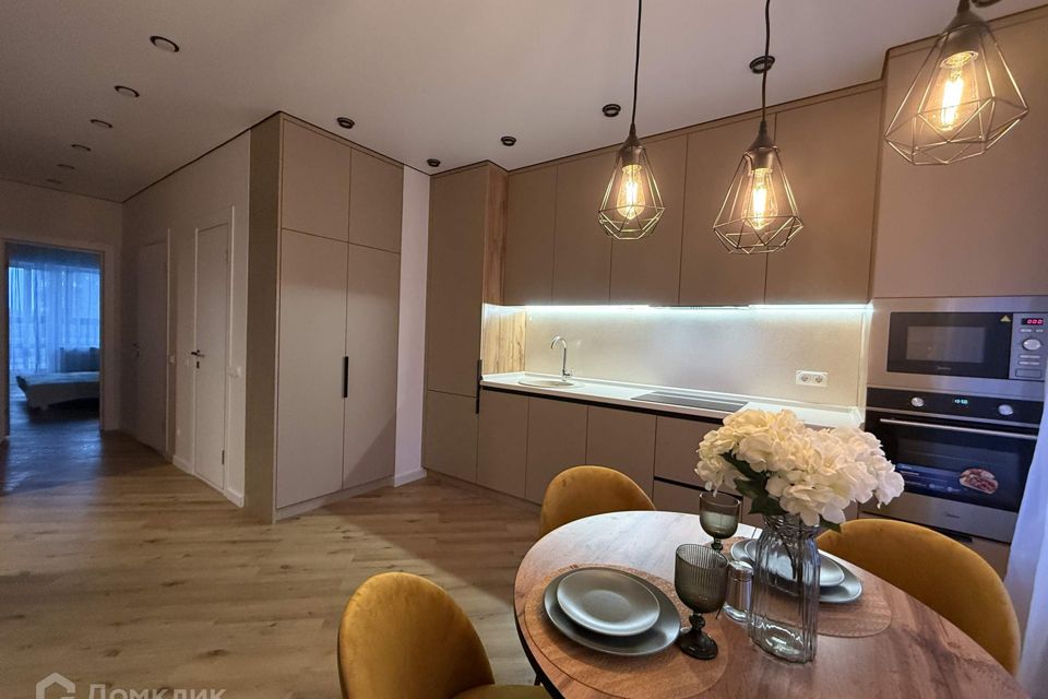 Сдаётся 2-комнатная квартира, 64.7 м²