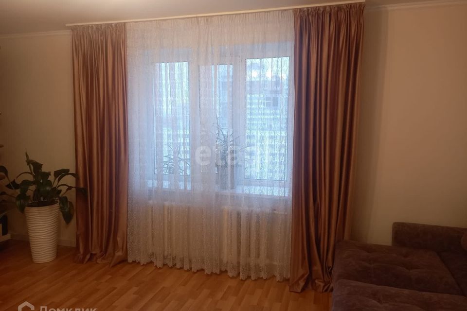 Продаётся 2-комнатная квартира, 61.5 м²