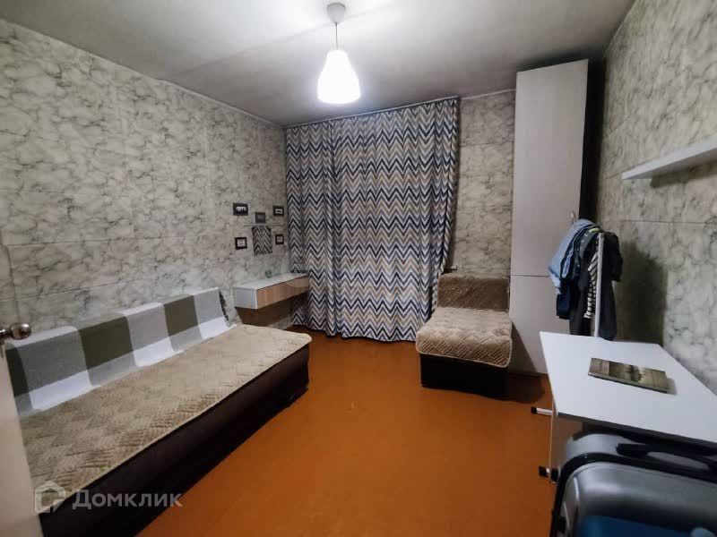 Продаётся 4-комнатная квартира, 64.5 м²