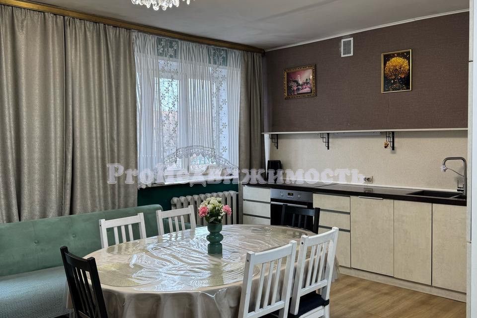 Продаётся 5-комнатная квартира, 81 м²