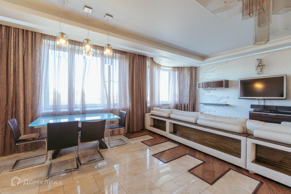 Продаётся 5-комнатная квартира, 171 м²