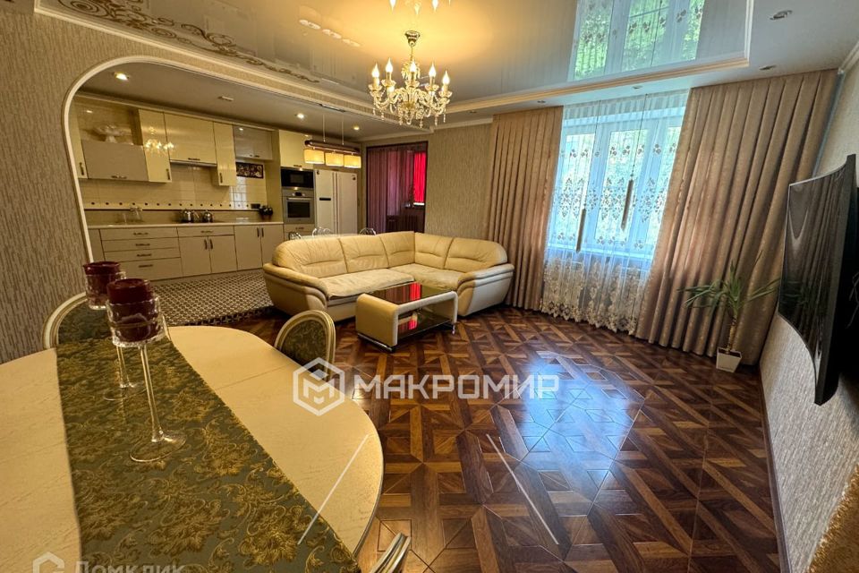 Сдаётся 3-комнатная квартира, 95.5 м²