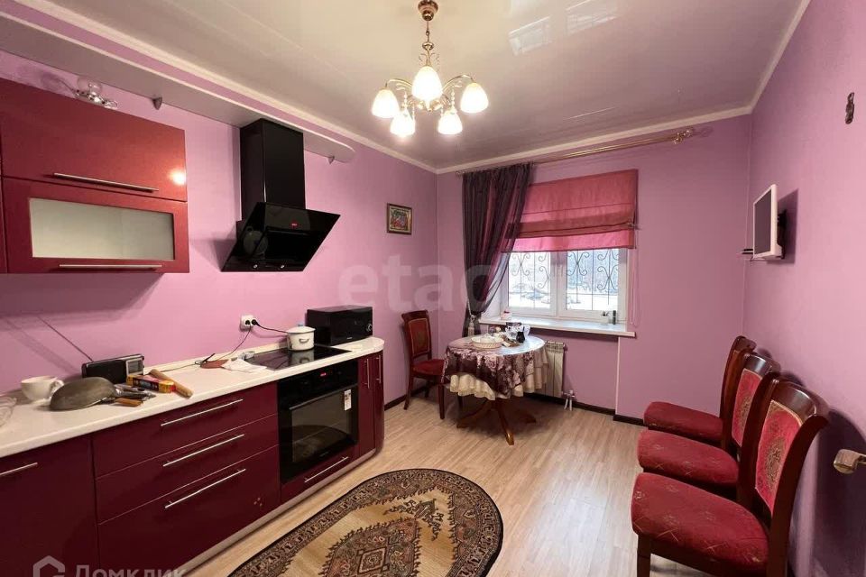 Сдаётся 2-комнатная квартира, 75 м²