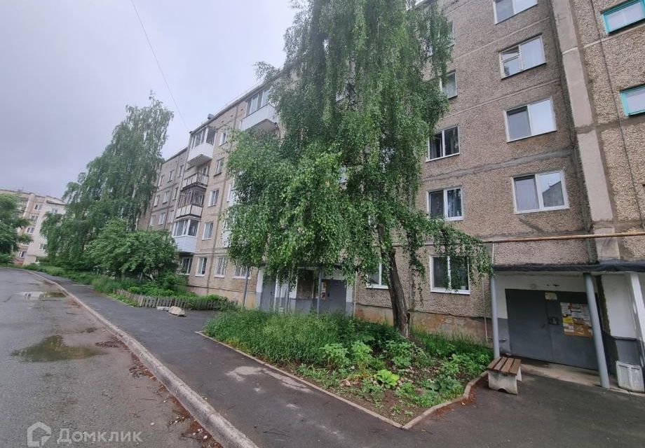 Сдаётся 2-комнатная квартира, 49.6 м²
