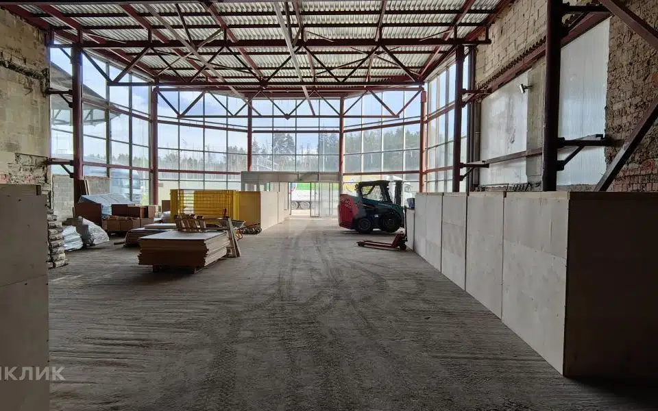 Сдаётся помещение своб. назначения, 546.7 м²