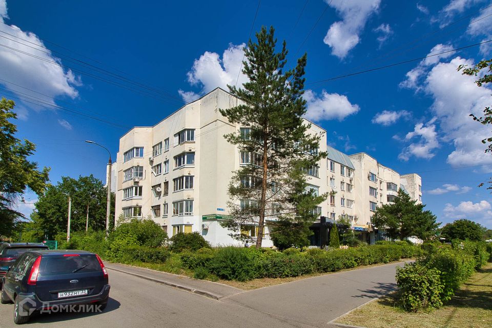 Продаётся 3-комнатная квартира, 63.3 м²