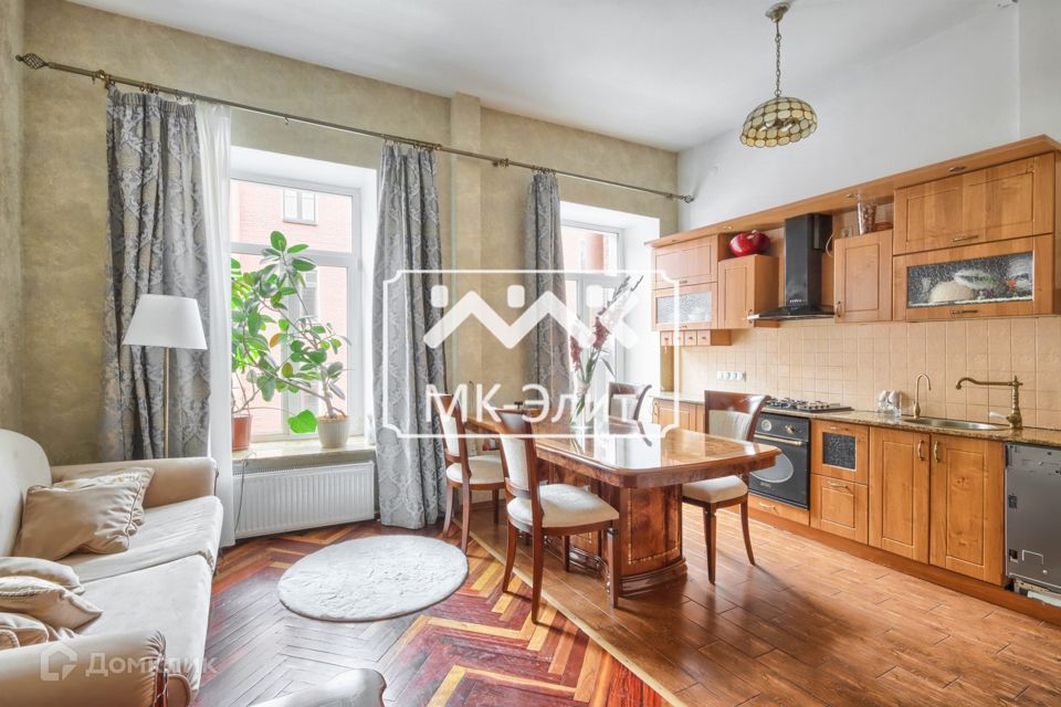 Продаётся 2-комнатная квартира, 76.2 м²