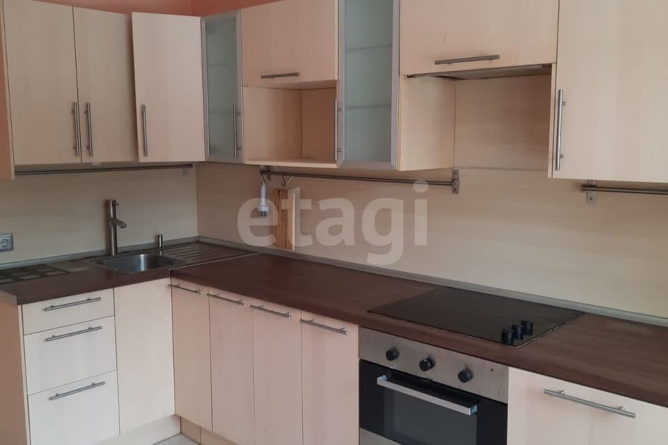 Продаётся 2-комнатная квартира, 60.7 м²