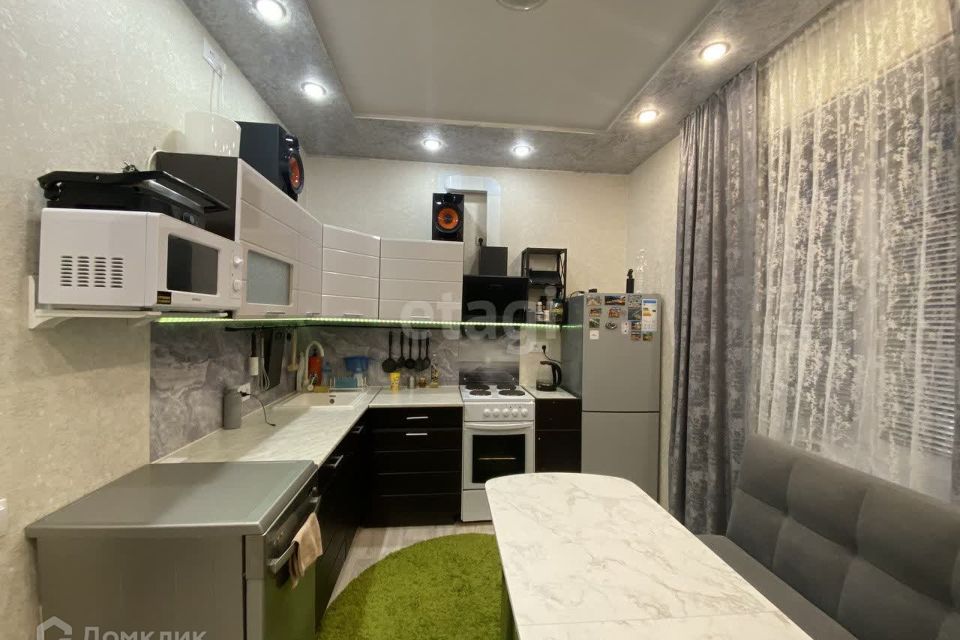 Продаётся 1-комнатная квартира, 41.3 м²