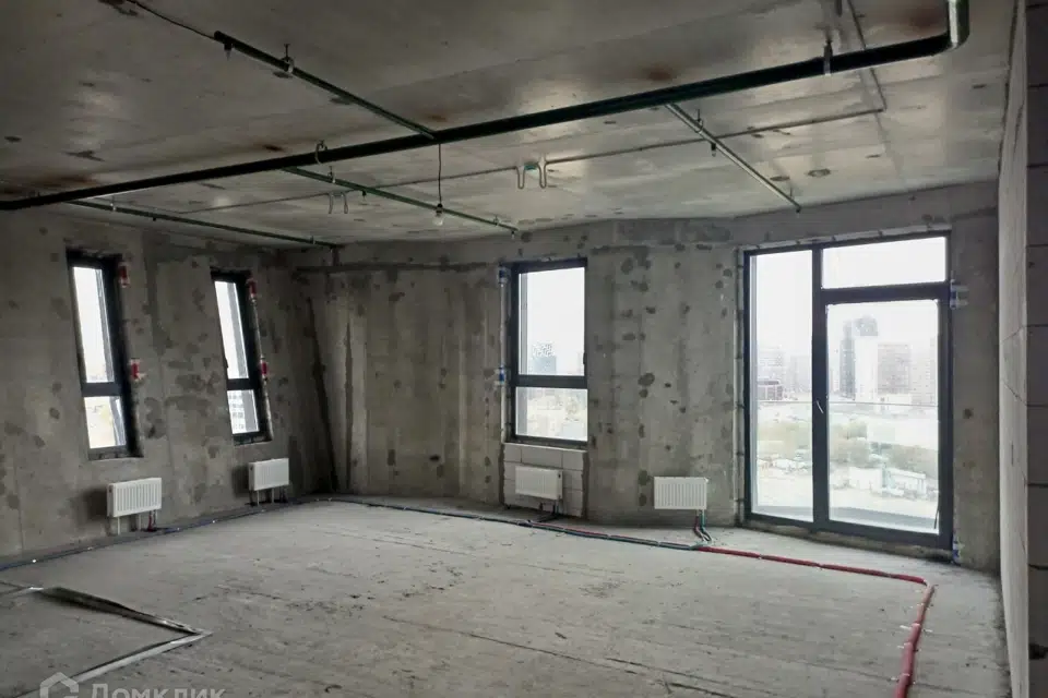 Продаётся 4-комнатная квартира, 107.3 м²