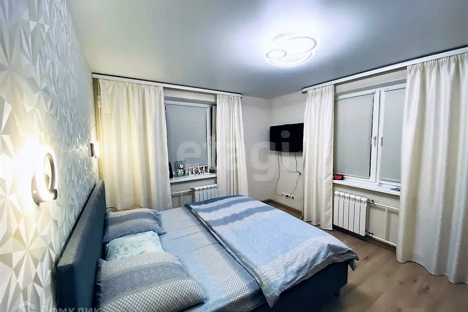 Продаётся 3-комнатная квартира, 76.4 м²