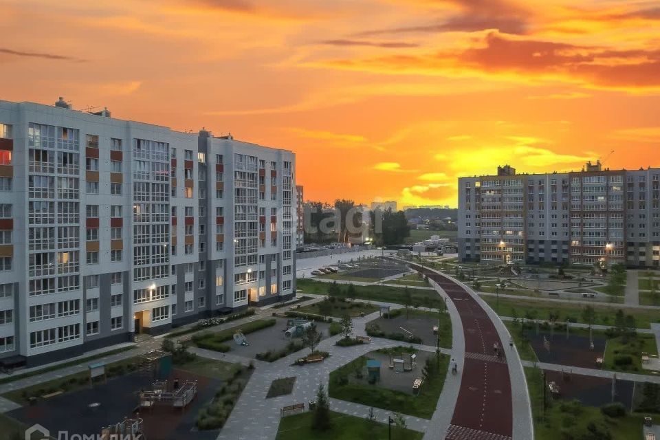 Продаётся 3-комнатная квартира, 99.5 м²
