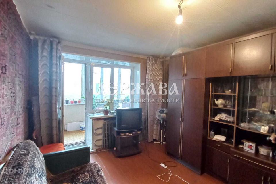 Продаётся 2-комнатная квартира, 40.7 м²
