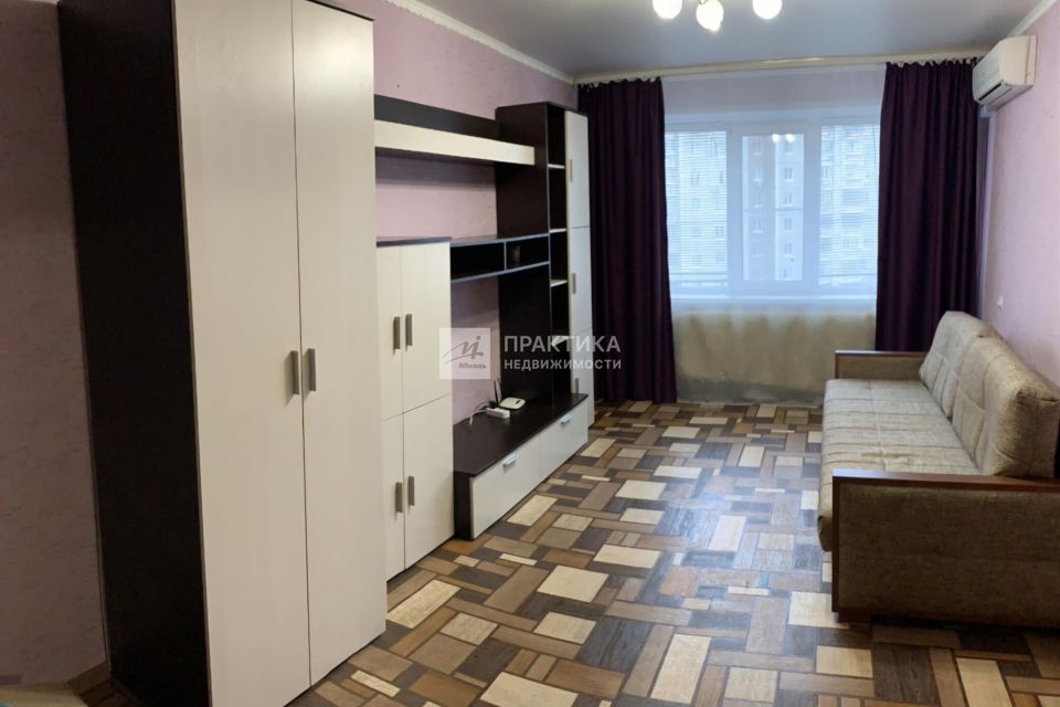 Сдаётся 1-комнатная квартира, 35 м²