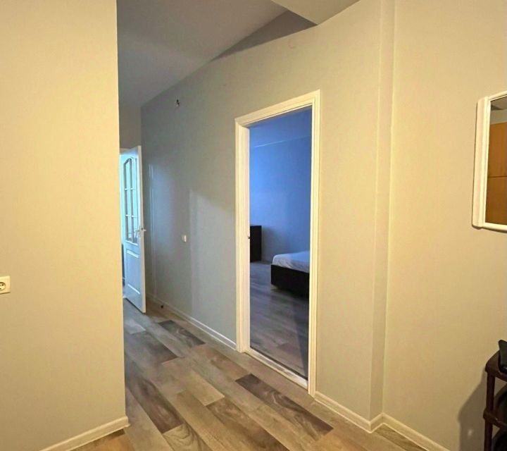 Продаётся 1-комнатная квартира, 42 м²