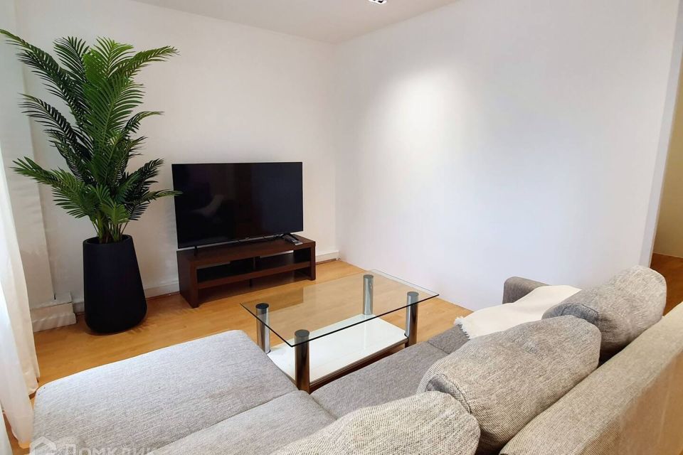 Сдаётся 2-комнатная квартира, 68 м²