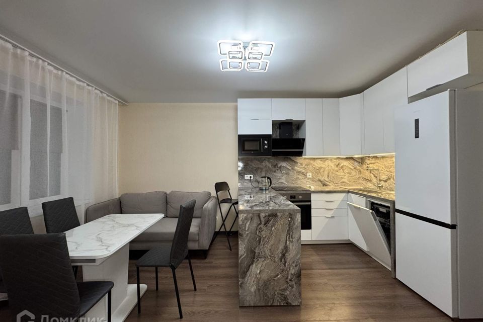 Сдаётся 3-комнатная квартира, 81.7 м²