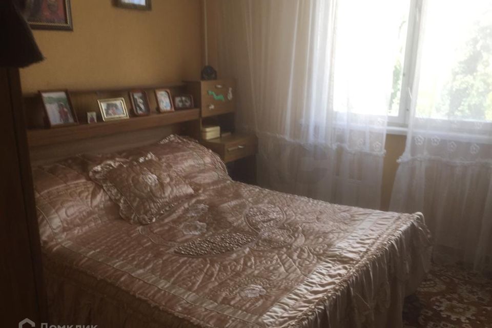 Продаётся 4-комнатная квартира, 82 м²